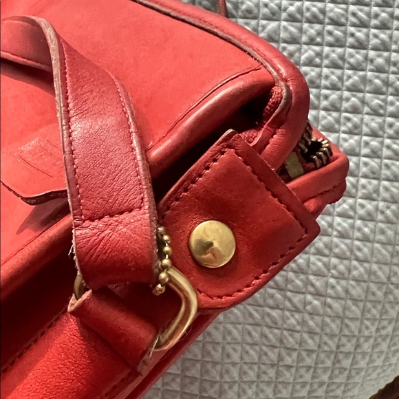 Coach Vintage Taylor Crossbody #9944 - Picture 14 of 14